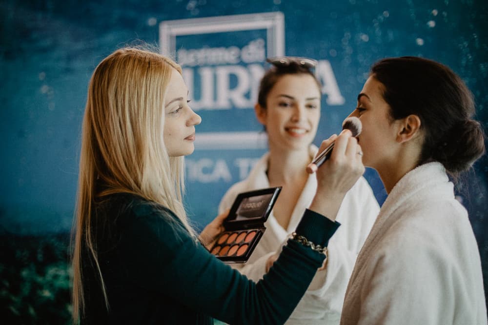 Daniela Cioara behind the scenes